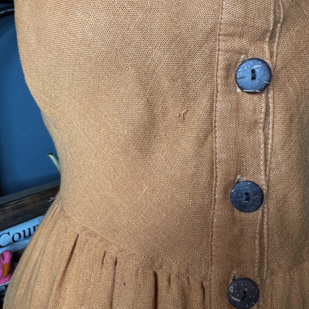 Universal Threads Midi Dress - Picture 3 of 5